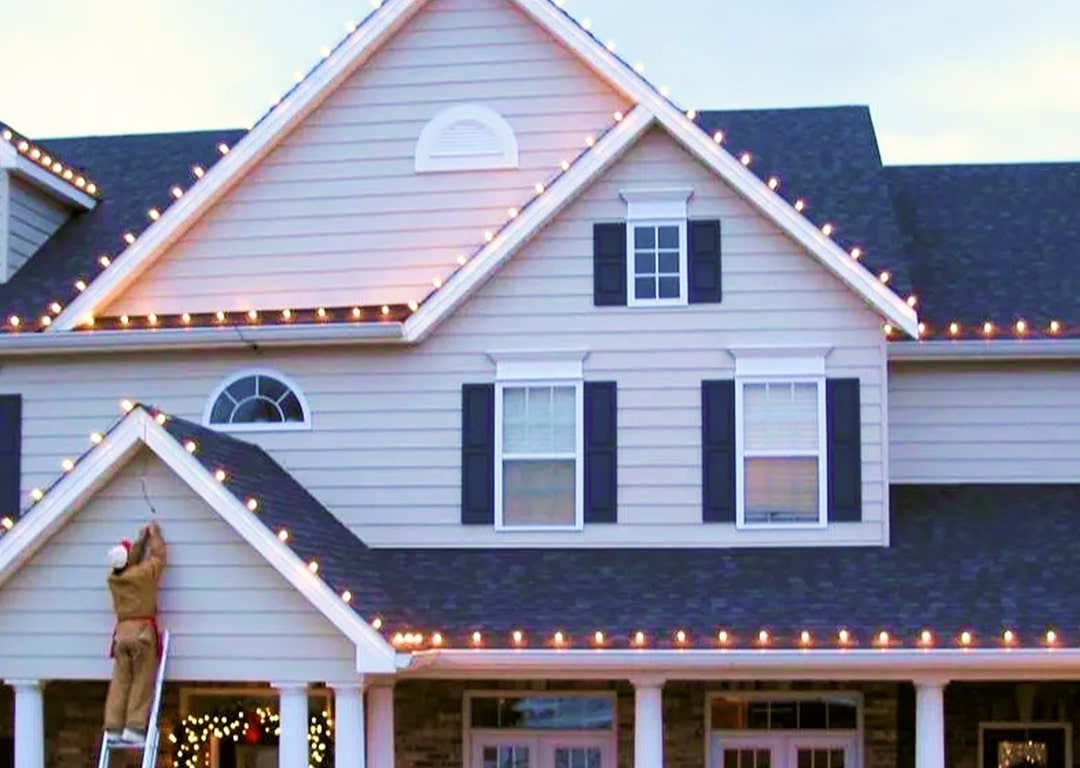 Holiday SolutionsChristmas Light Installation